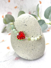 Load image into Gallery viewer, Semi Precious Stone & Glass Heart 10 Breaths Bracelet