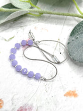 Load image into Gallery viewer, Lilac Faceted Glass Bead 10 Breaths Bracelet for anxiety and stress.  10 Breaths to peace and calm.
