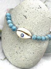 Load image into Gallery viewer, Evil Eye Cowrie Shell 10 Breaths Bracelet
