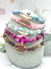 Load image into Gallery viewer, Evil Eye Cowrie Shell 10 Breaths Bracelet
